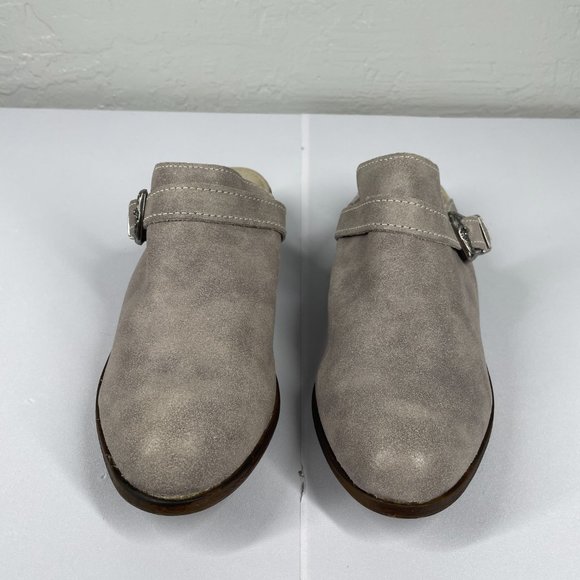 Minnetonka Gray Mules with Brown Heel - Picture 3 of 10